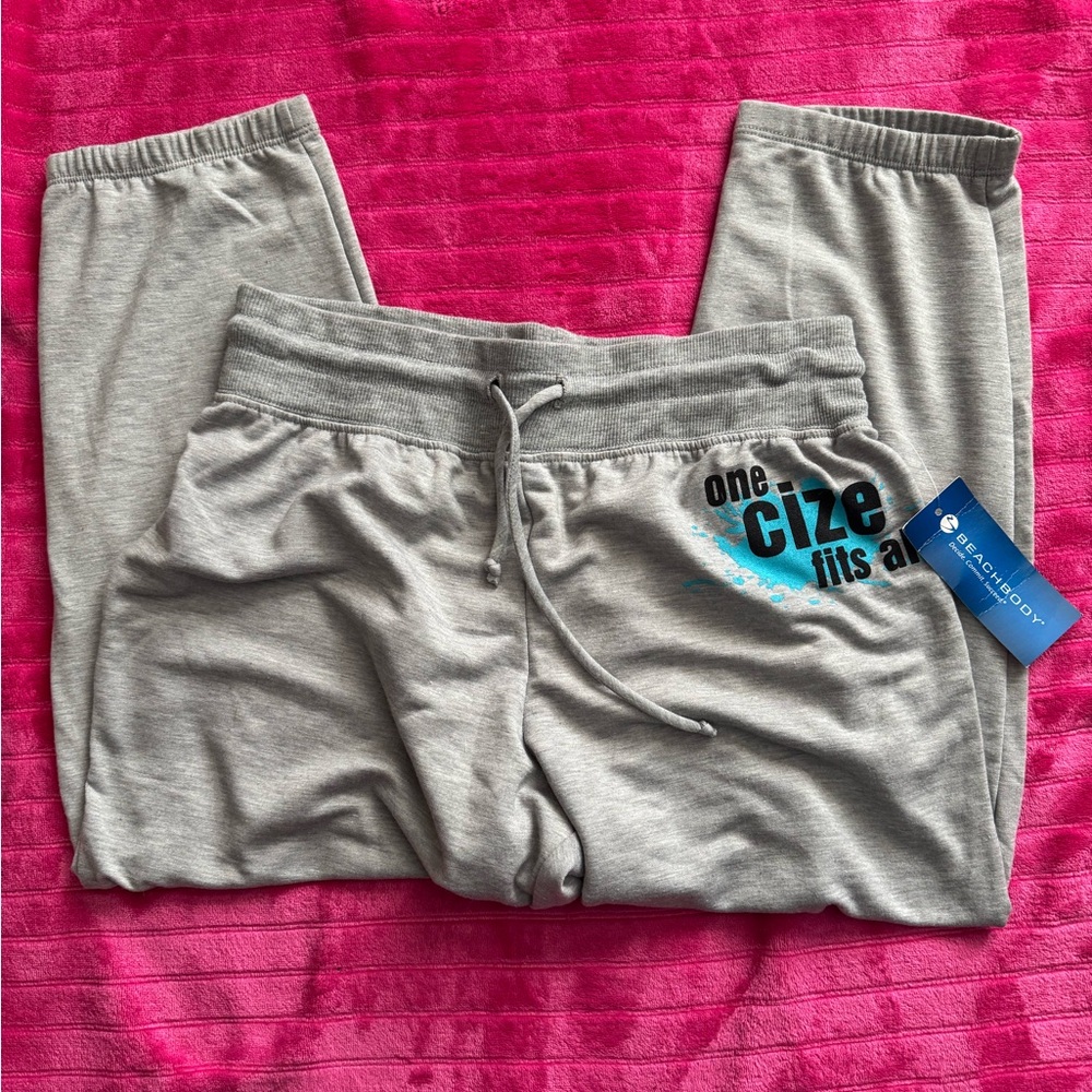 Beachbody One Cize Fits All capris medium